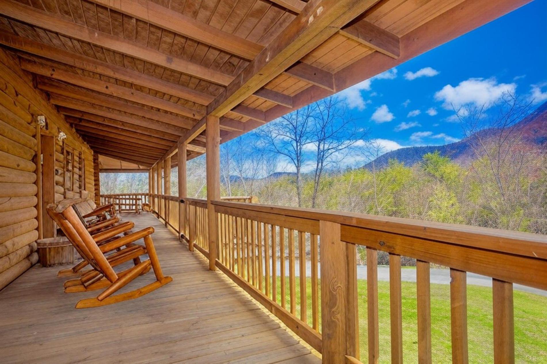 Smoky Bear Lodge With Guest House, Hot Tub, 1089 Free Tickets Each Paid Day, Dollywood And More 塞维尔维尔 外观 照片
