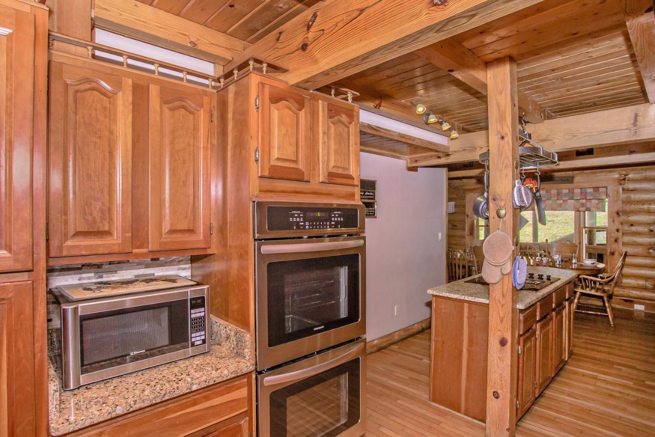 Smoky Bear Lodge With Guest House, Hot Tub, 1089 Free Tickets Each Paid Day, Dollywood And More 塞维尔维尔 外观 照片